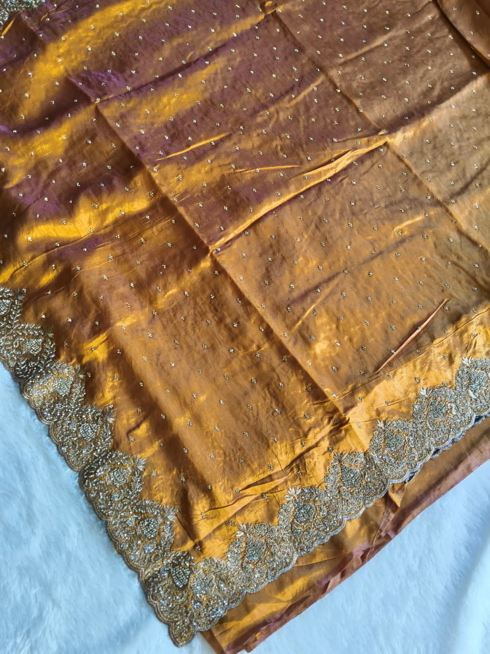 Luxurious GMY Silk Two-Tone Saree