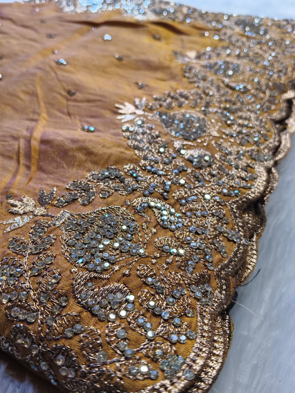 Luxurious GMY Silk Two-Tone Saree