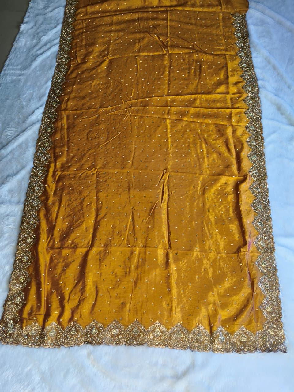 Luxurious GMY Silk Two-Tone Saree