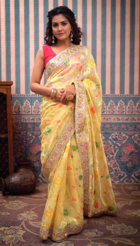 Chinon Silk Beautiful Floral Digital Printed Saree