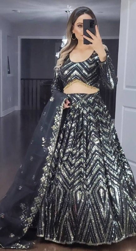 New  Đěsigner Z-Black Coloured Lehenga -Choli In New Fancy Style