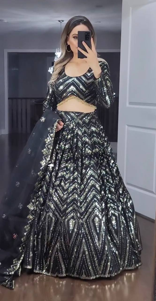 New  Đěsigner Z-Black Coloured Lehenga -Choli In New Fancy Style