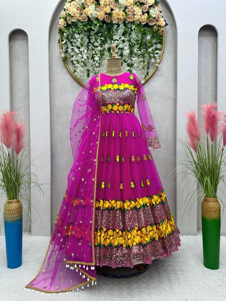 beautiful Designer Suit On havy Soft Net febric Gown