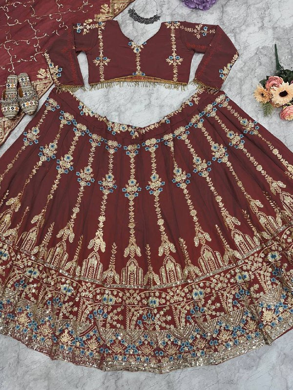 NEW ĐĚSIGNER PARTY WEAR LAHENGHA WITH FANCY DPPATA WITH EMBROIDERY WORK