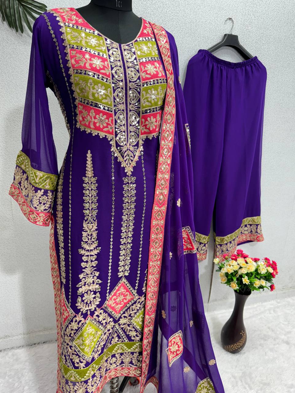 NEW DESIGNER HEAVY FUAX GEORGETTE PAKISTANI  SUIT SET