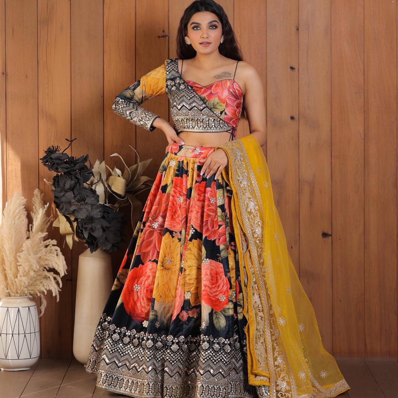 Presenting New  Đěsigner Lehenga Choli In New Fancy Style