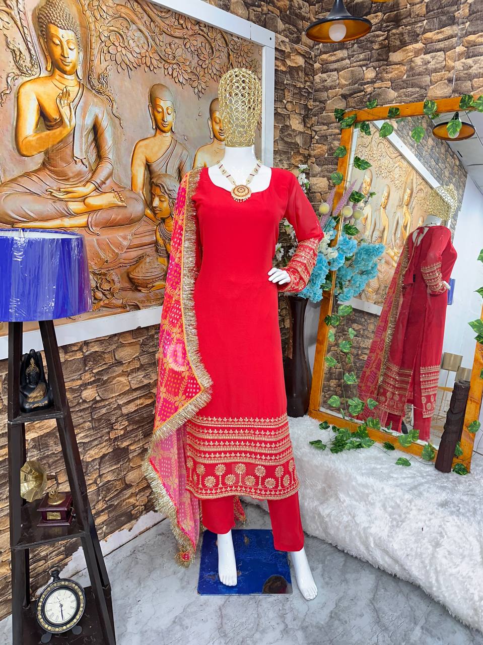 NEW ĐĚSIGNER PARTY WEAR KURTI AND PANT WITH FANCY DUPPATA