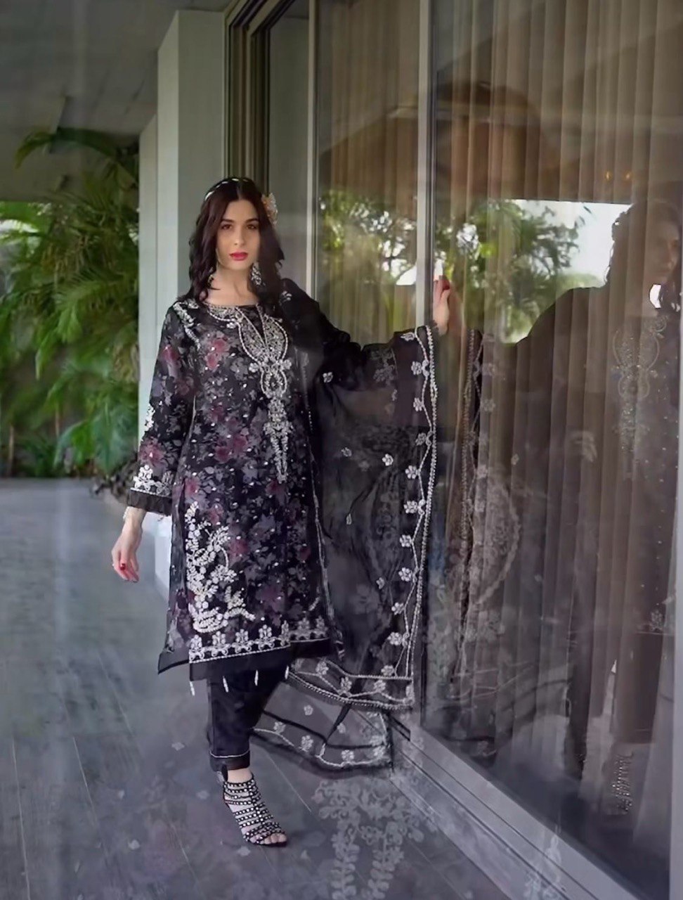 NEW DESIGNER HEAVY FUAX GEORGETTE EMBROIDERY SEQUENCES WORK WITH DIGITAL PRINT PAKISTANI  SUIT