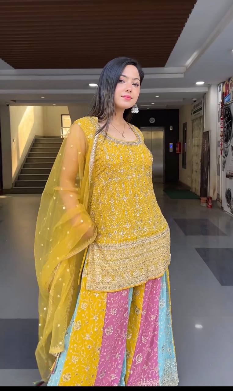 LUNCHING NEW ĐĚSIGNER PARTY WEAR TOP AND SARARA WITH FANCY DUPPATA WORK