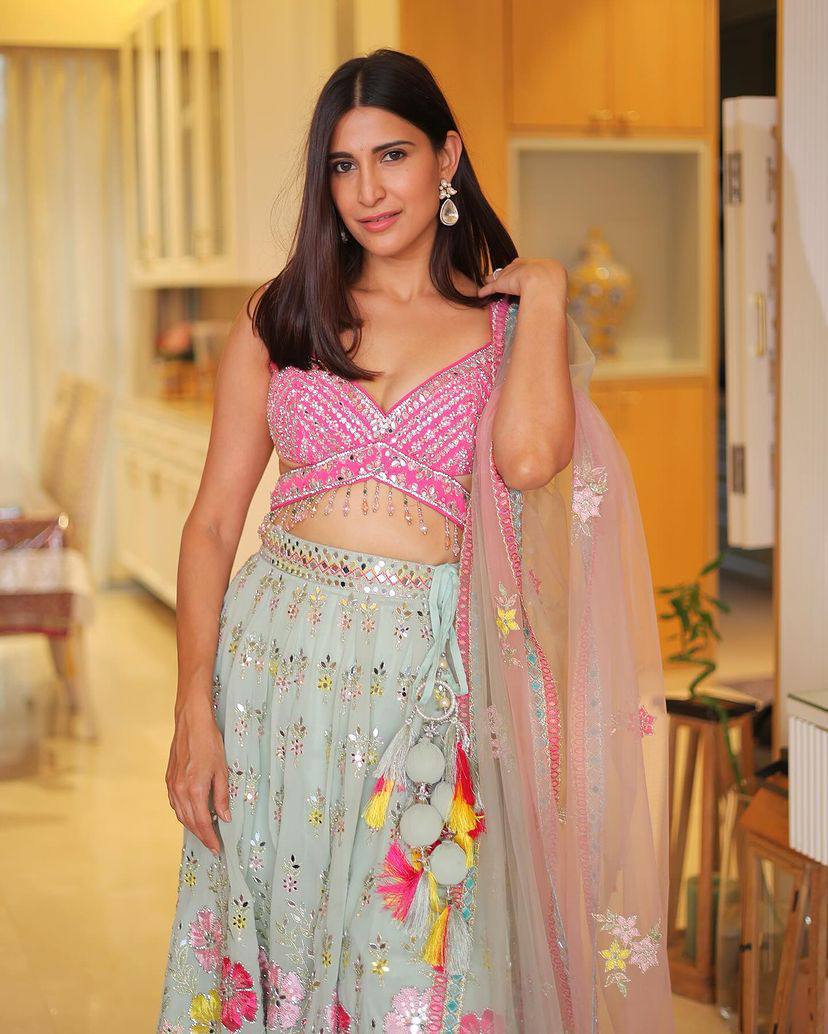 Launching Real Mirror Lehenga, Exceptional Quality with Can-Can and Canvas Layers