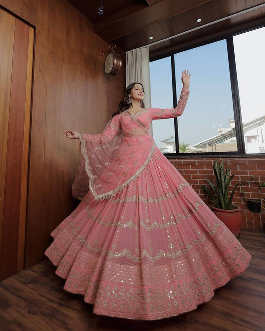 New  Đěsigner Lehenga Choli  In New Fancy Style