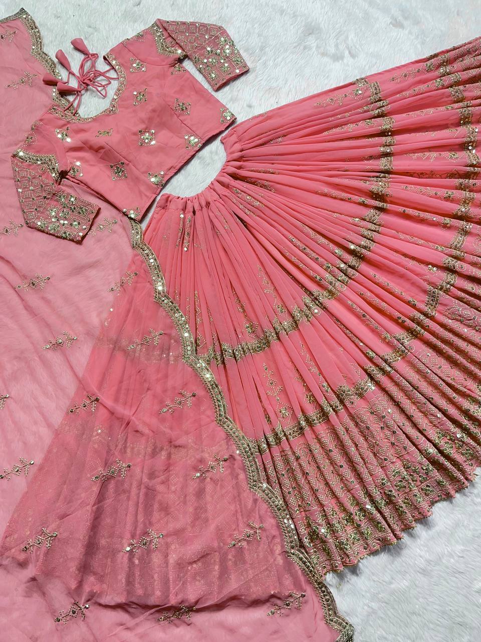 New  Đěsigner Lehenga Choli  In New Fancy Style