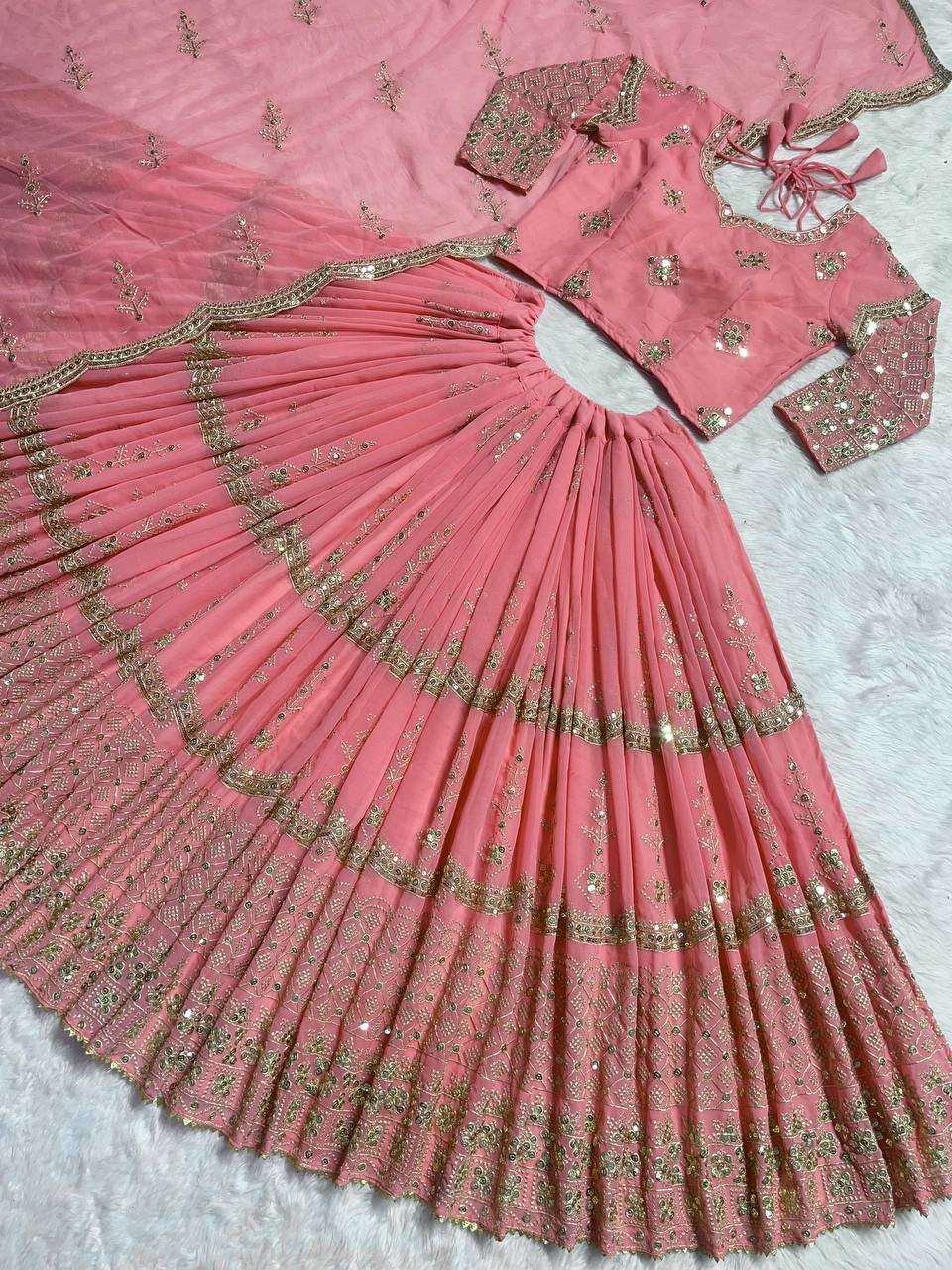 New  Đěsigner Lehenga Choli  In New Fancy Style