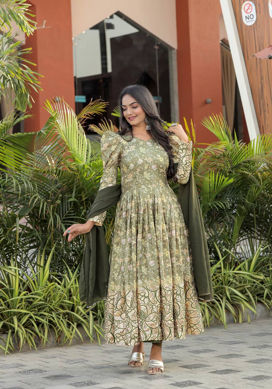 New Color’s Summer Đěsigner Colletion Anarkali Suit Fancy Style