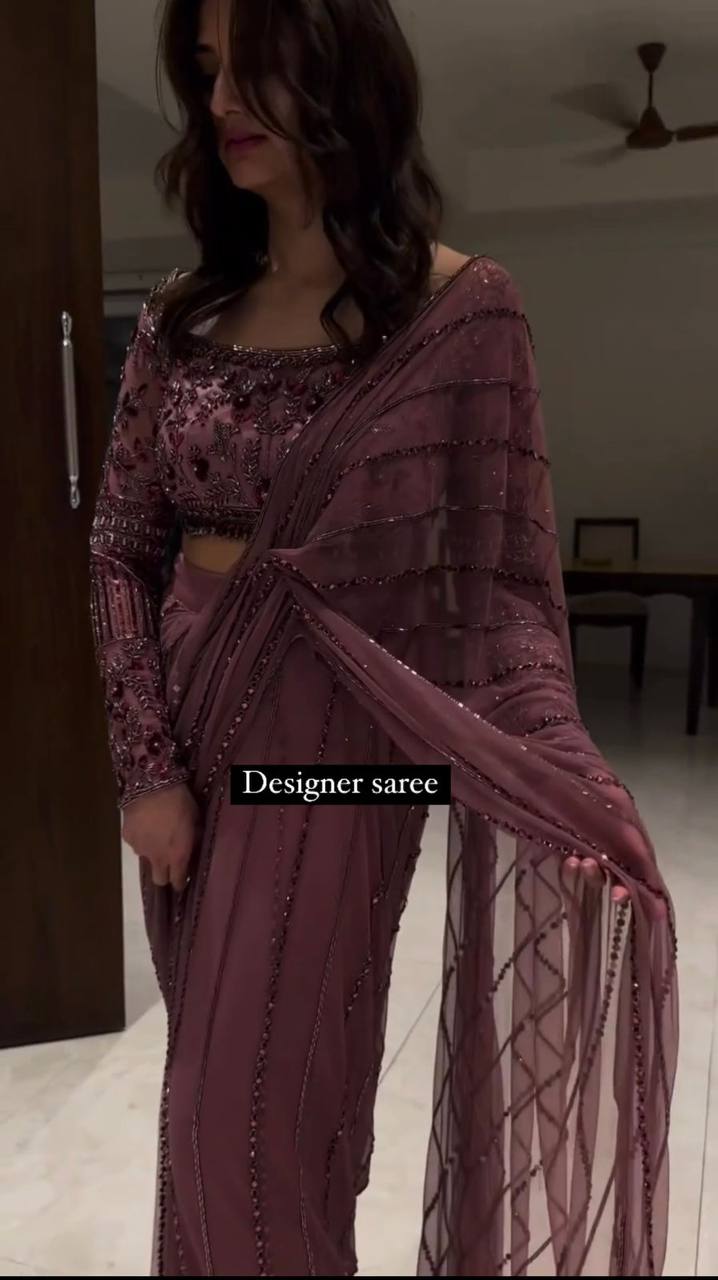 Looking some one for this same colour beautiful Designer Saree