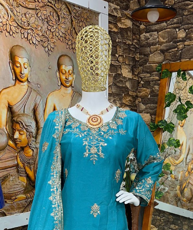 NEW ĐĚSIGNER PARTY WEAR TOP AND SARARA WITH FANCY DUPPATA WORK