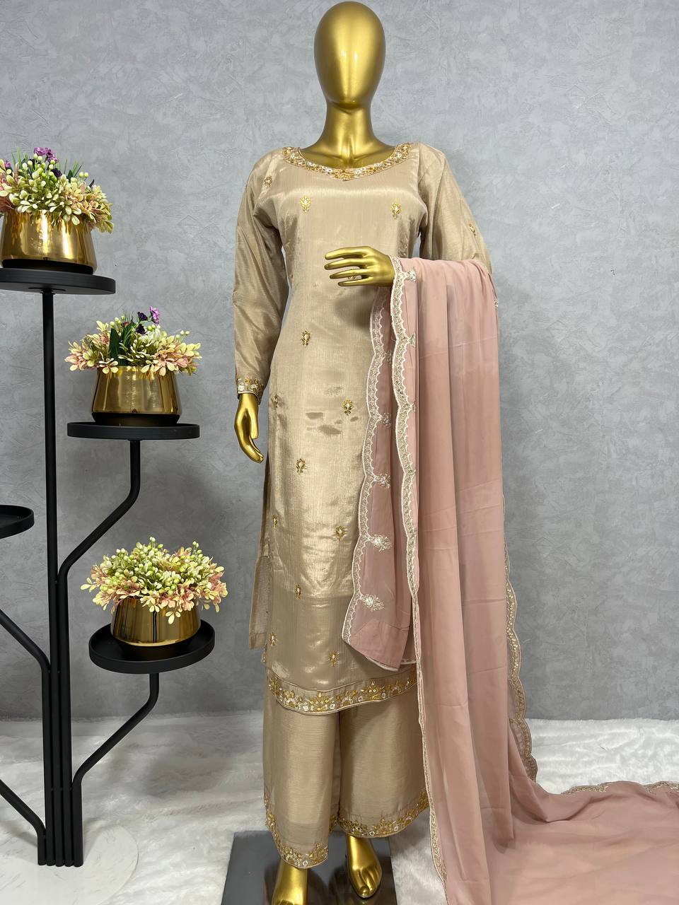 PRESENTING 3 PIECE STYLISH KURTI,PLAZAA AND DUPATTA