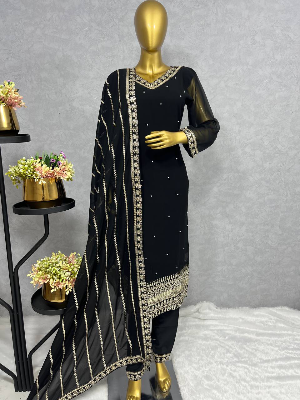 PRESENTING 3 PIECE STYLISH LONG KURTI,BOTTOM AND DUPATTA