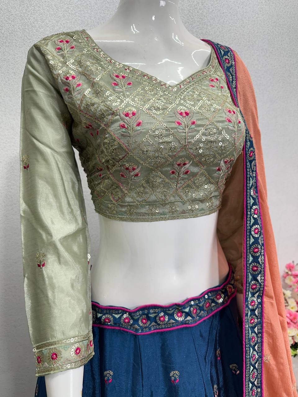 BRIDAL WEAR HEAVY CHINON EMBROIDERY WORK LEHENGAS CHOLI