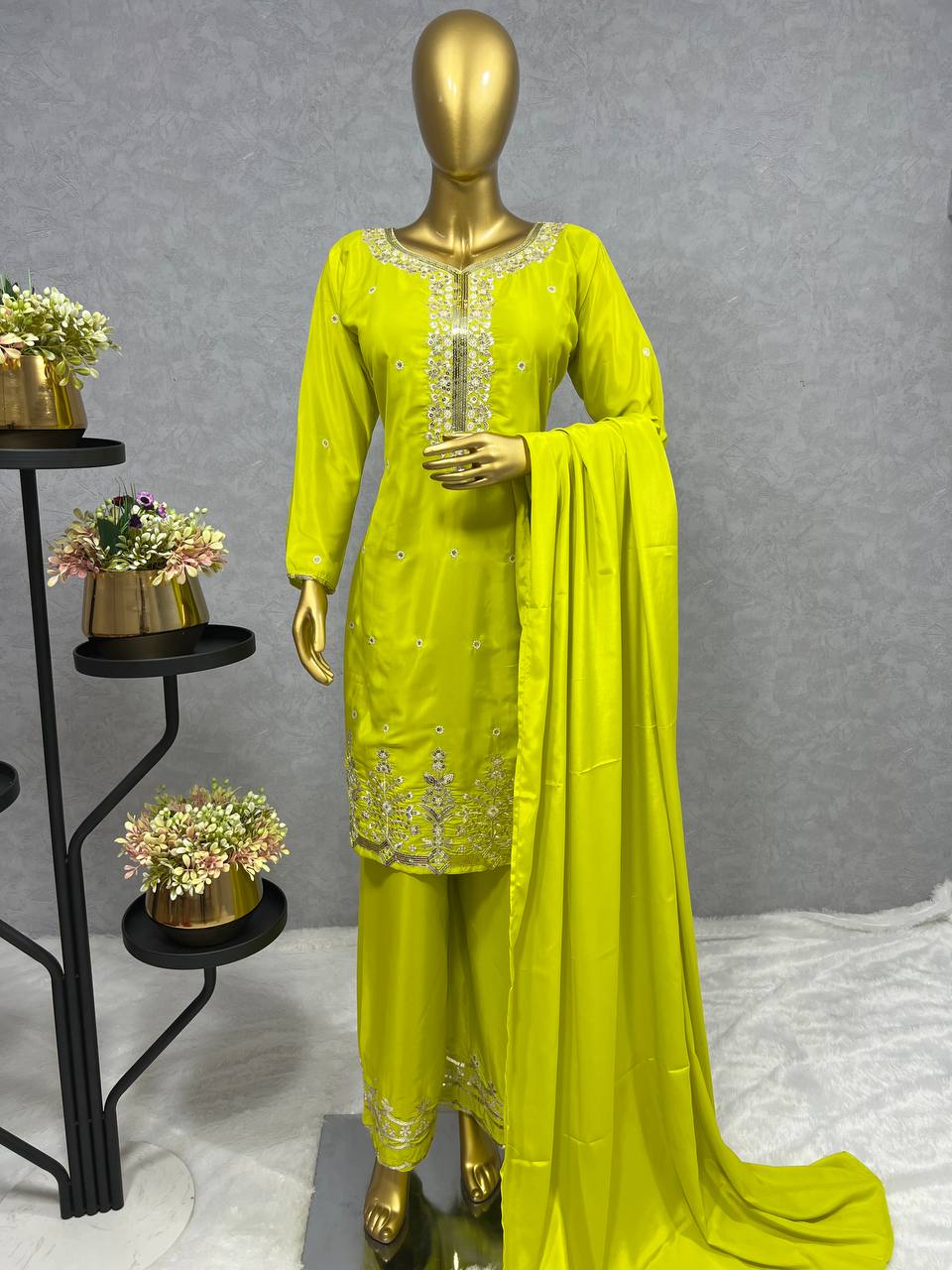 NEW EID COLLECTION 3 PIECE FANCY KURTI WITH PLAZZO AND BEAUTIFUL DUPATTA