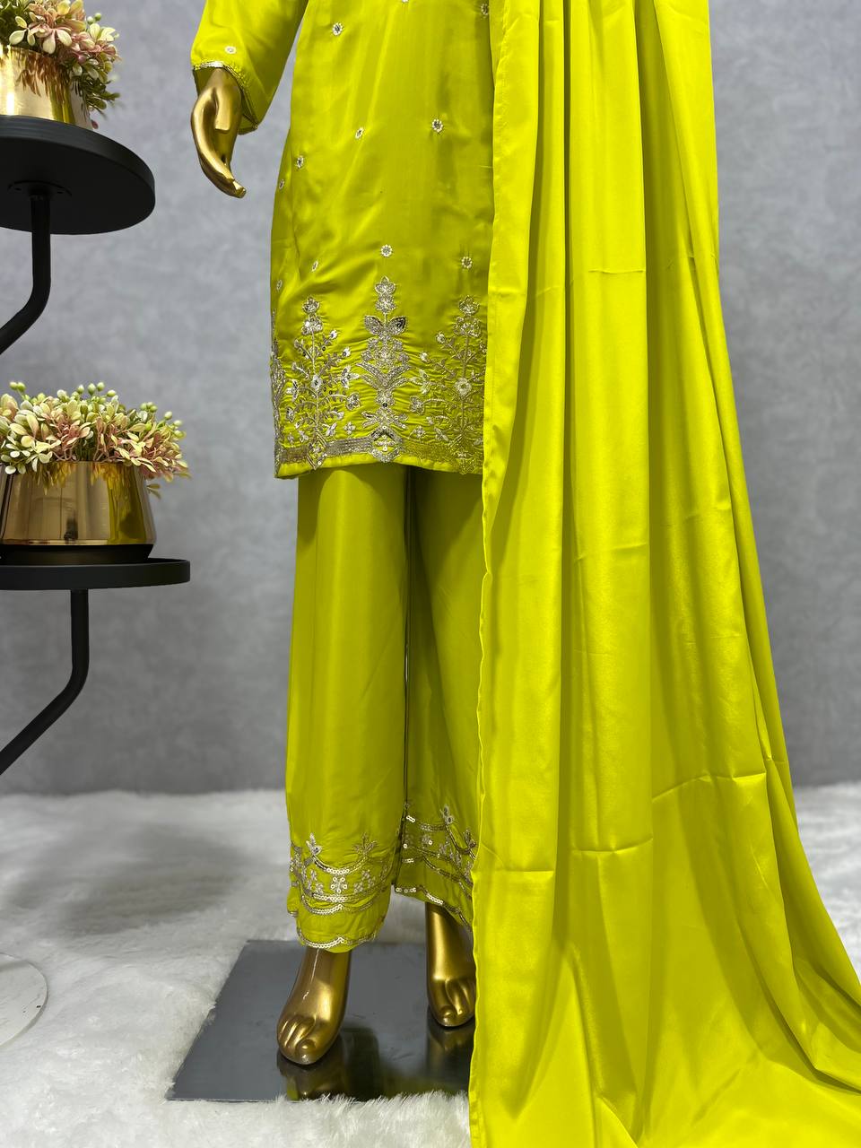 NEW EID COLLECTION 3 PIECE FANCY KURTI WITH PLAZZO AND BEAUTIFUL DUPATTA