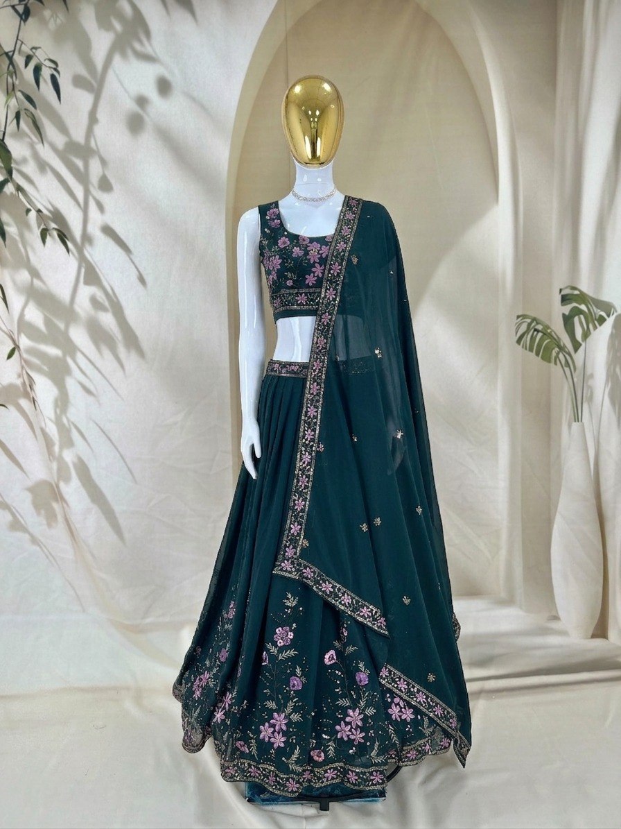 Lancement d'un Lehenga découpé à paillettes évasé de 4 mètres