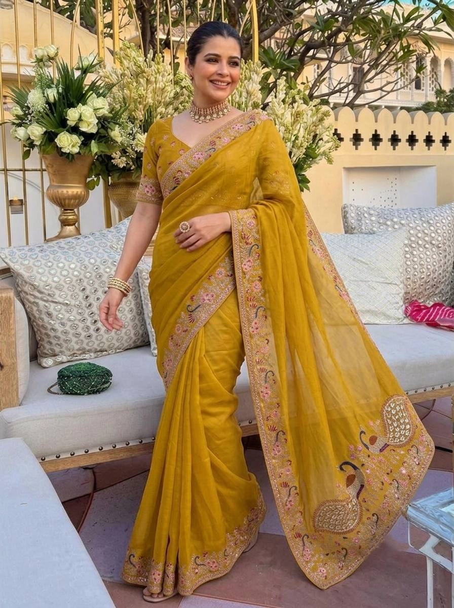 Wedding Collection Party Wear Soft Star Georgette Saree