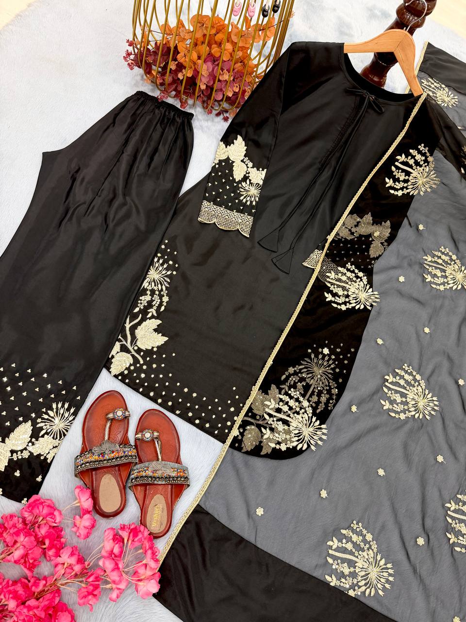 NEUES ĐĚSIGNER PARTY WEAR TOP UND PLAZZO