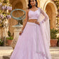 Sehen Sie umwerfend aus in diesem wunderschönen cremefarbenen Lehenga-Set
