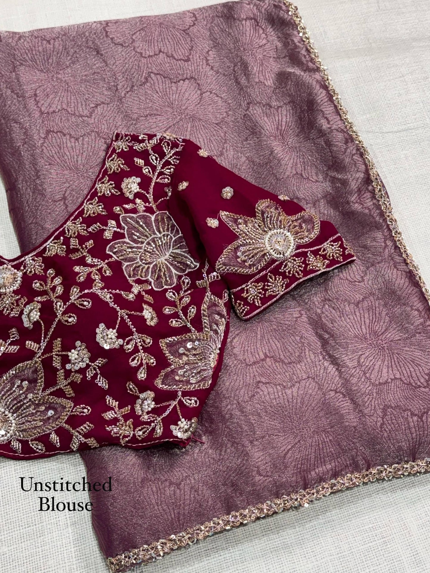 Step into timeless elegance with this stunning Jacquard saree