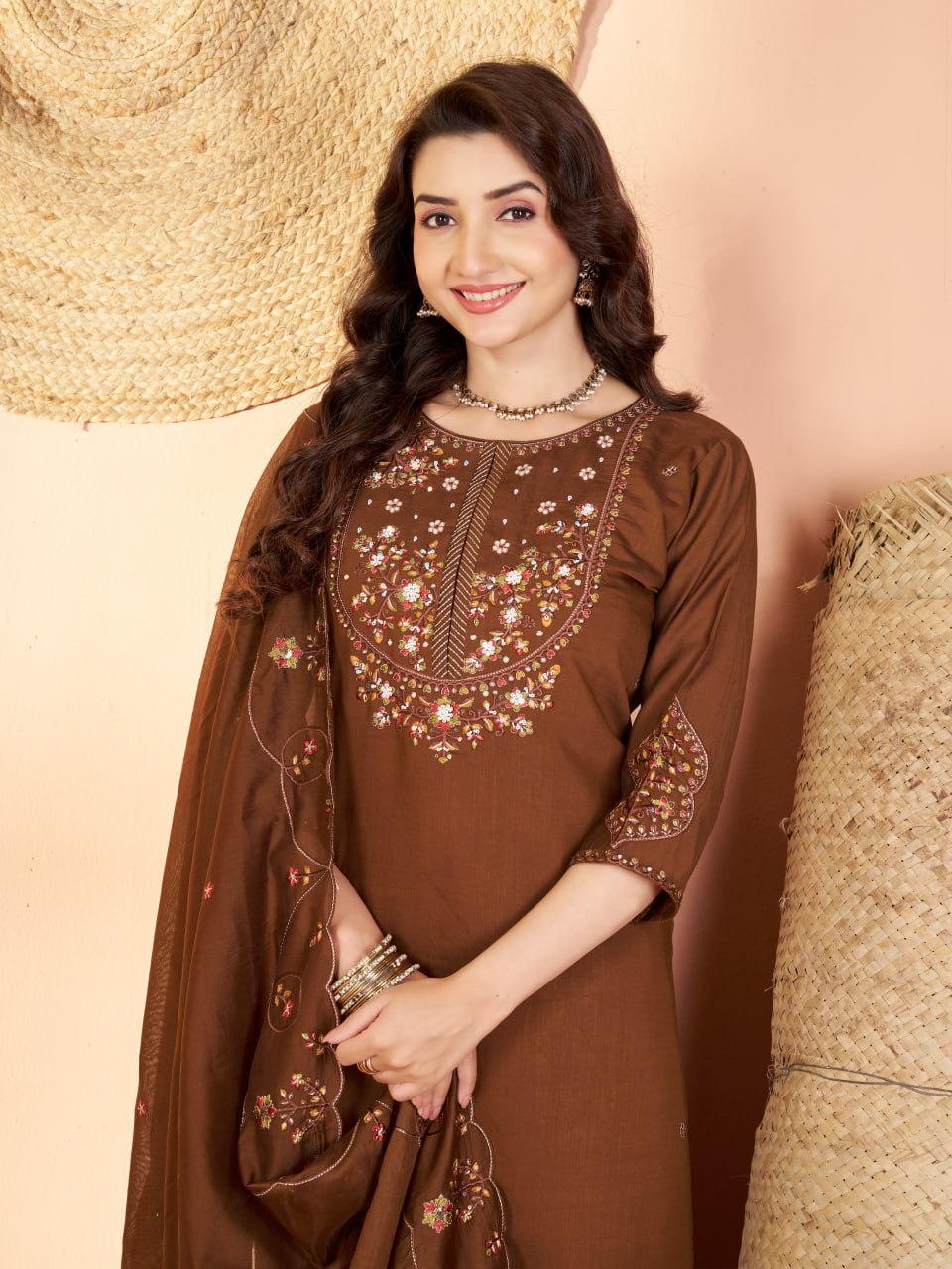 PREMIUM-FERTIGANZUG-SET AUS ANARKALI