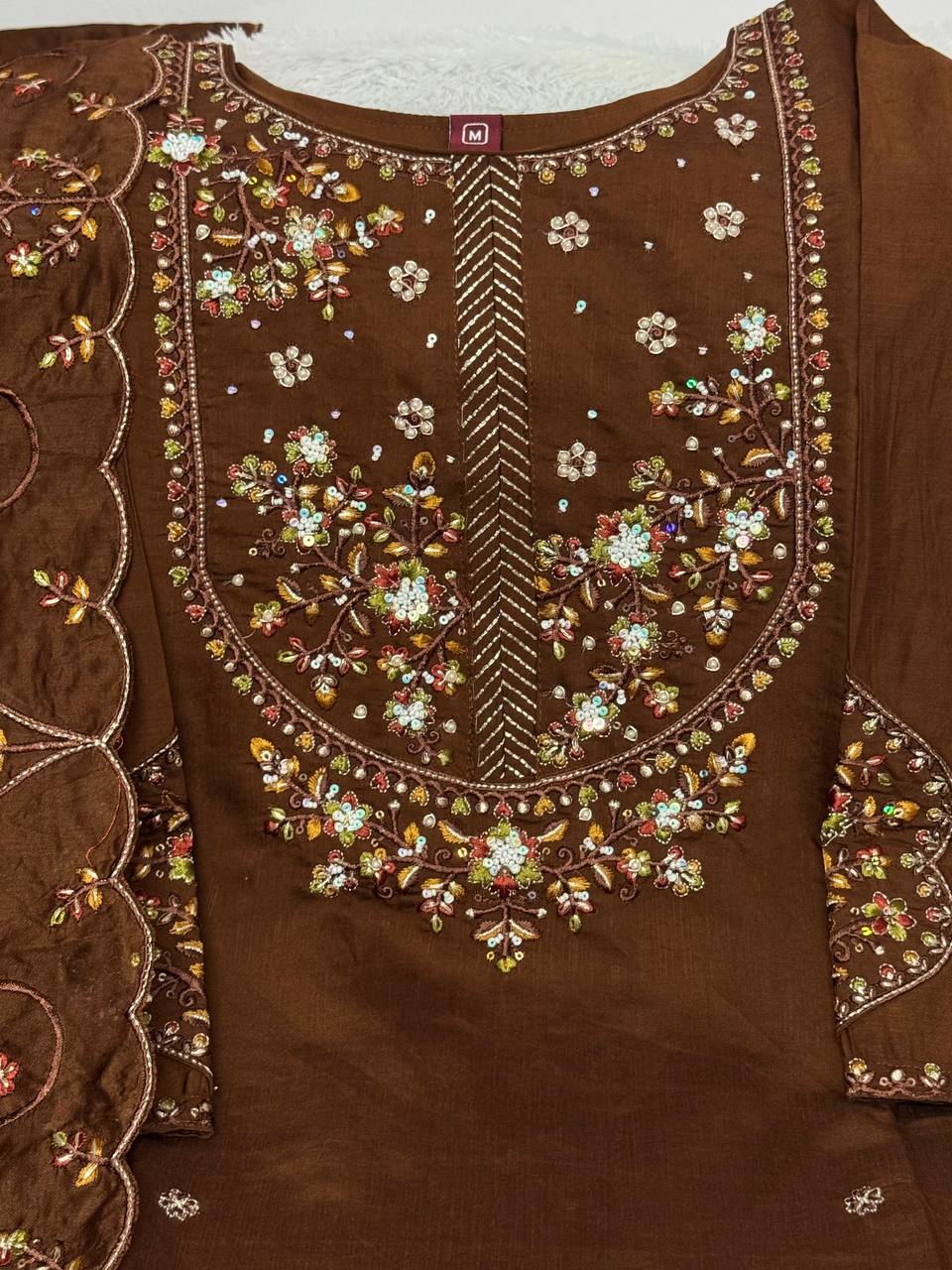 PREMIUM-FERTIGANZUG-SET AUS ANARKALI