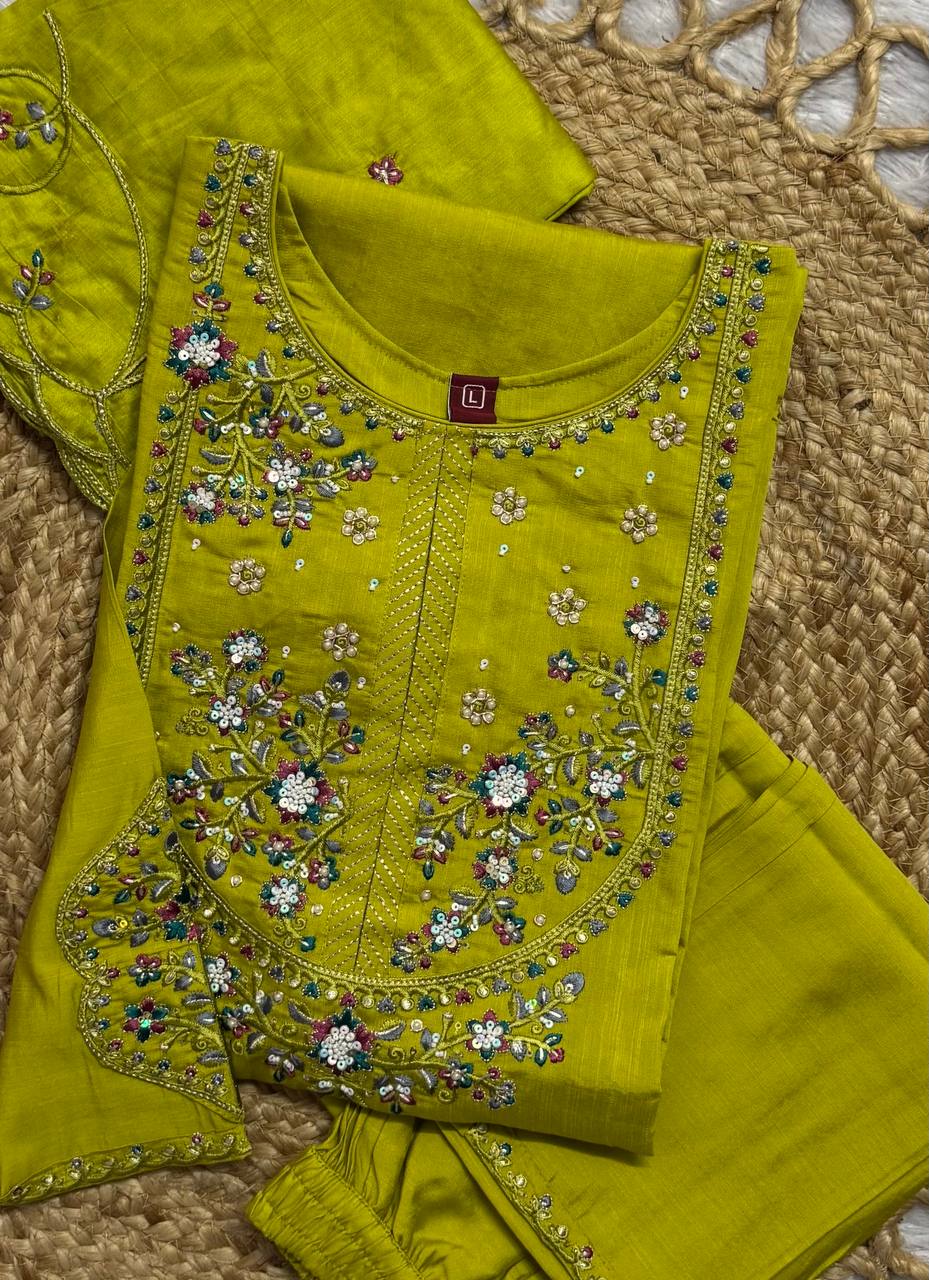 PREMIUM-FERTIGANZUG-SET AUS ANARKALI
