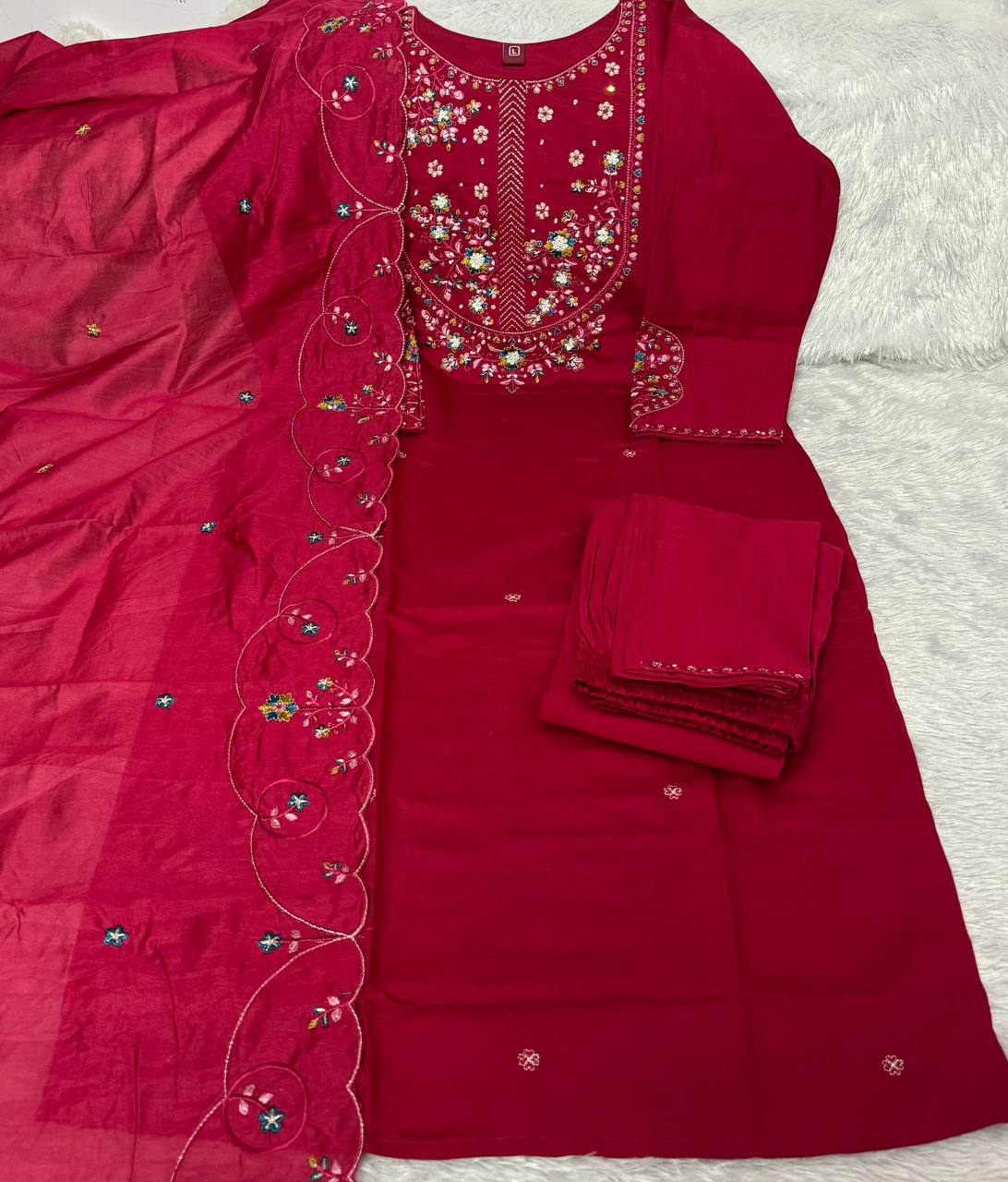 PREMIUM-FERTIGANZUG-SET AUS ANARKALI