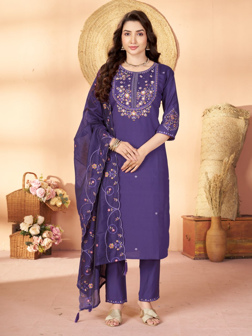PREMIUM-FERTIGANZUG-SET AUS ANARKALI