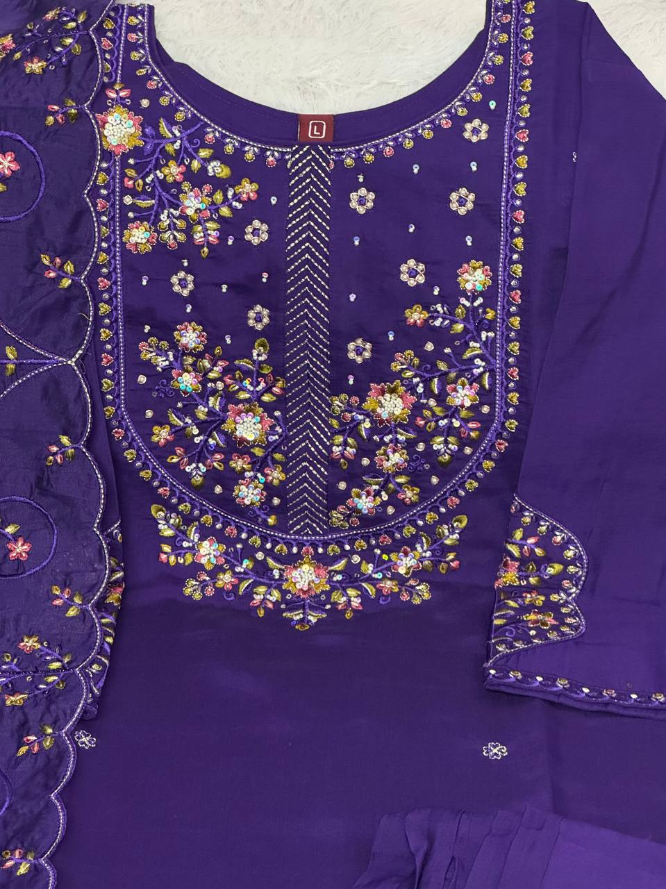 PREMIUM-FERTIGANZUG-SET AUS ANARKALI