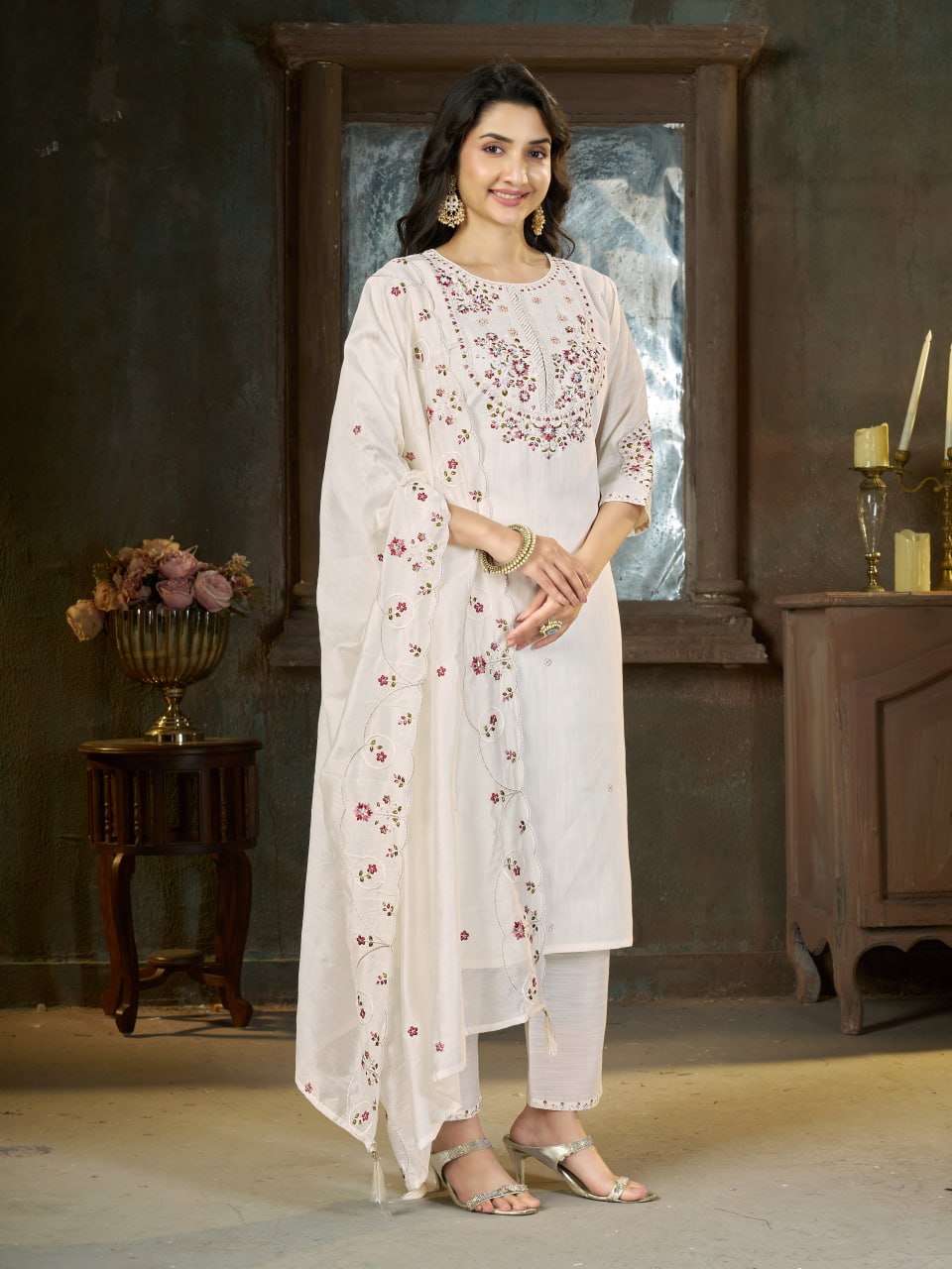 PREMIUM-FERTIGANZUG-SET AUS ANARKALI