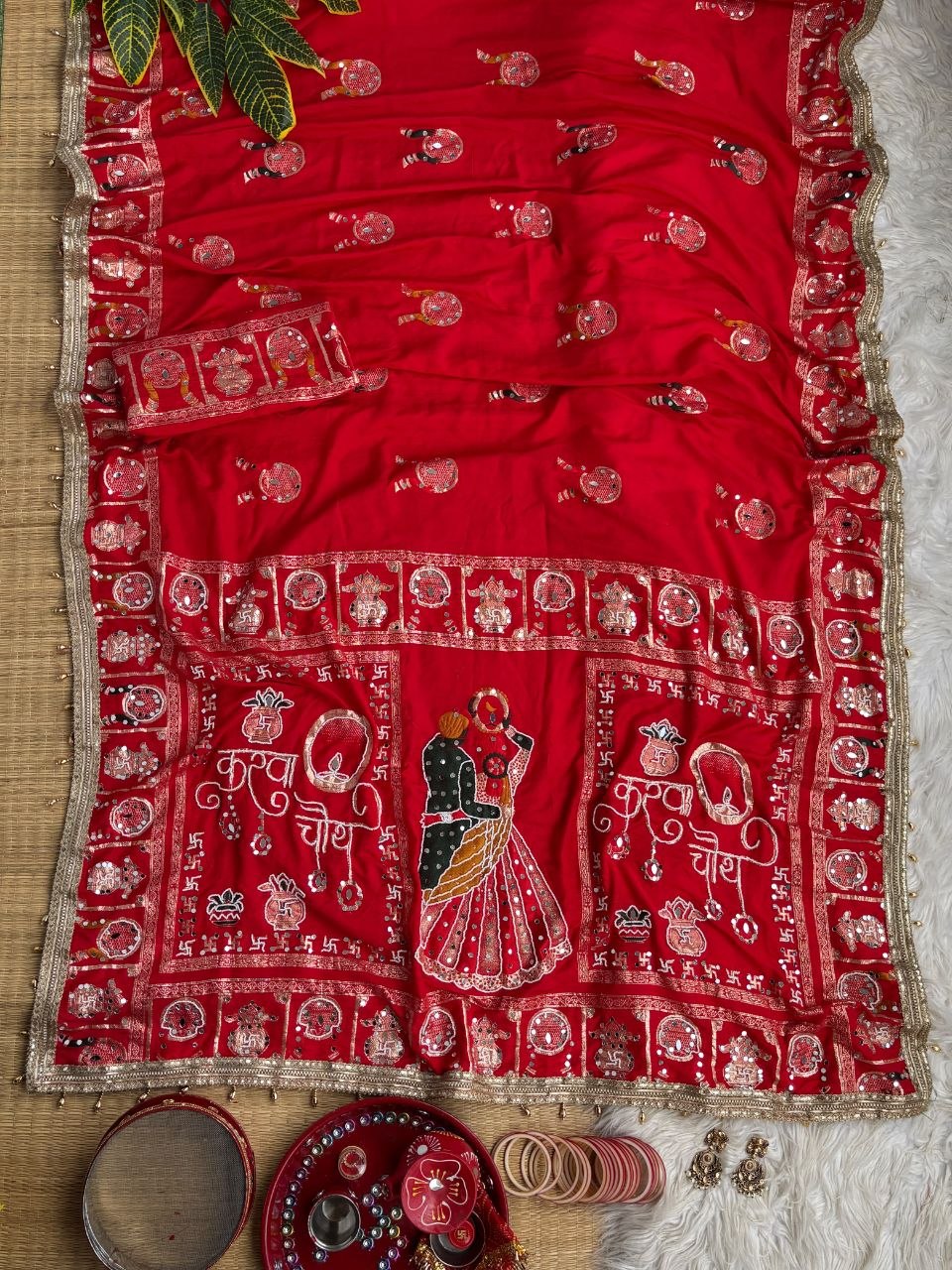 Very Pretty Nd Beautiful Women wearing this Red colour hit karvachauth saree