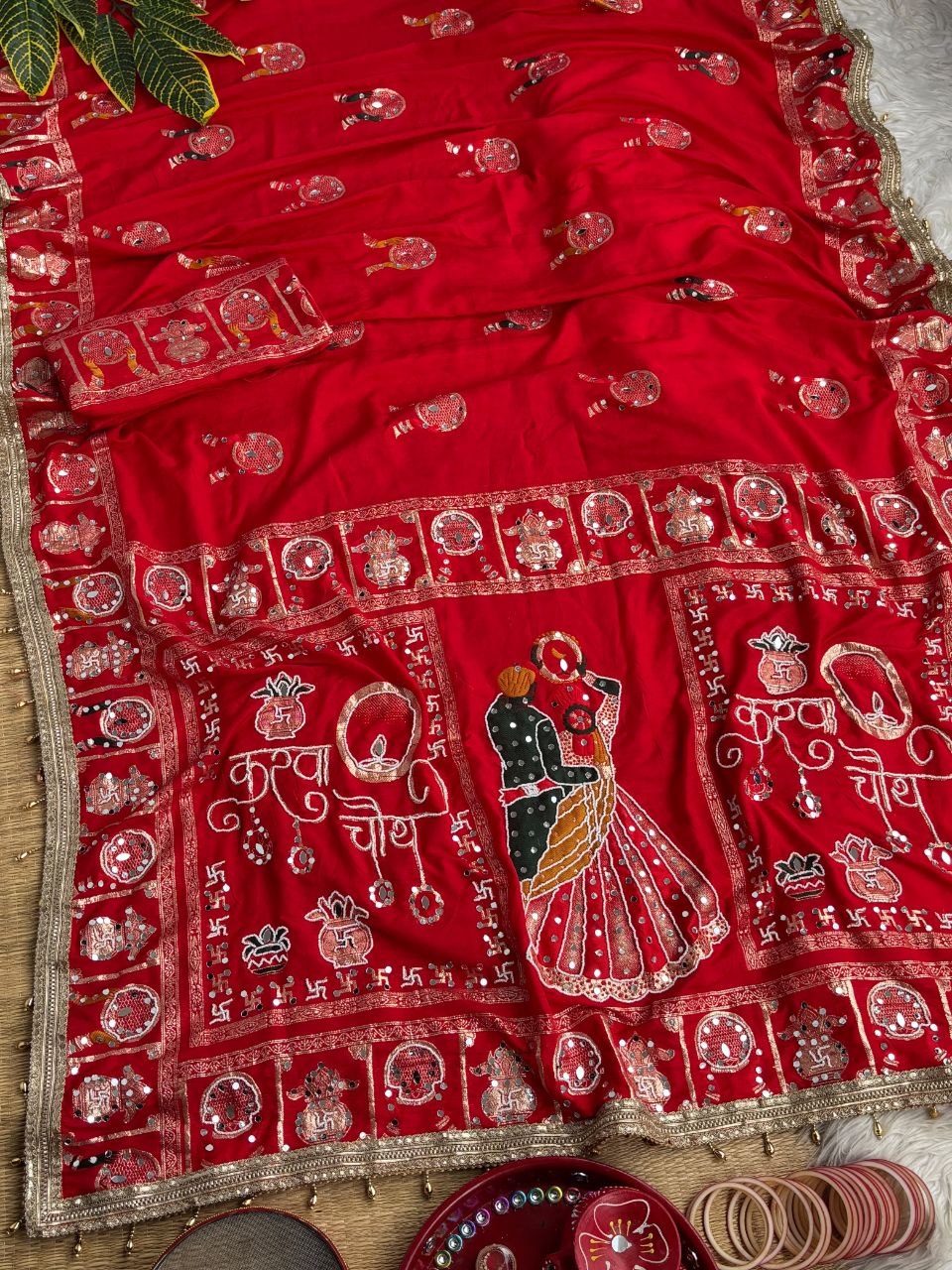 Very Pretty Nd Beautiful Women wearing this Red colour hit karvachauth saree
