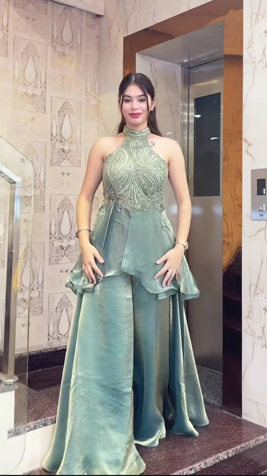 Heavy Bids Hand Work And Moti Work Suit