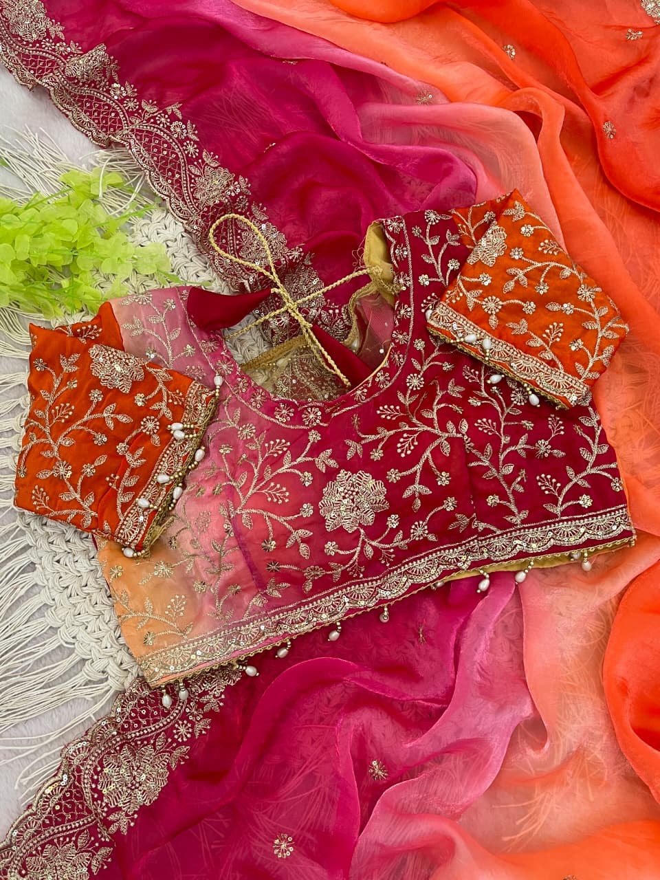 Very soft & elegant rich look fendy sartin pedding fabric saree