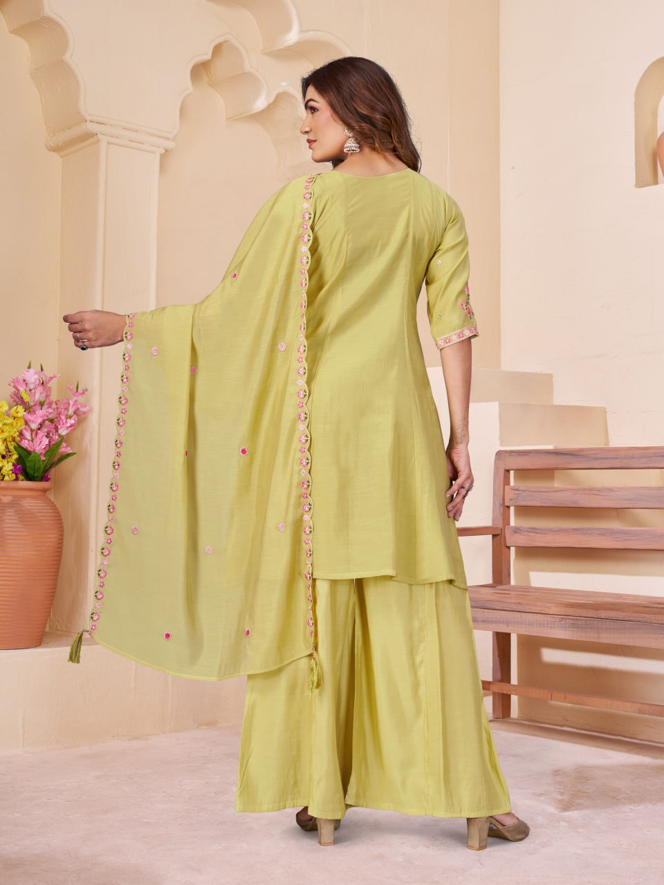 PREMIUM-FERTIGANZUG-SET AUS ANARKALI