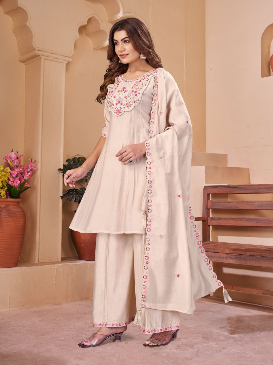 PREMIUM-FERTIGANZUG-SET AUS ANARKALI