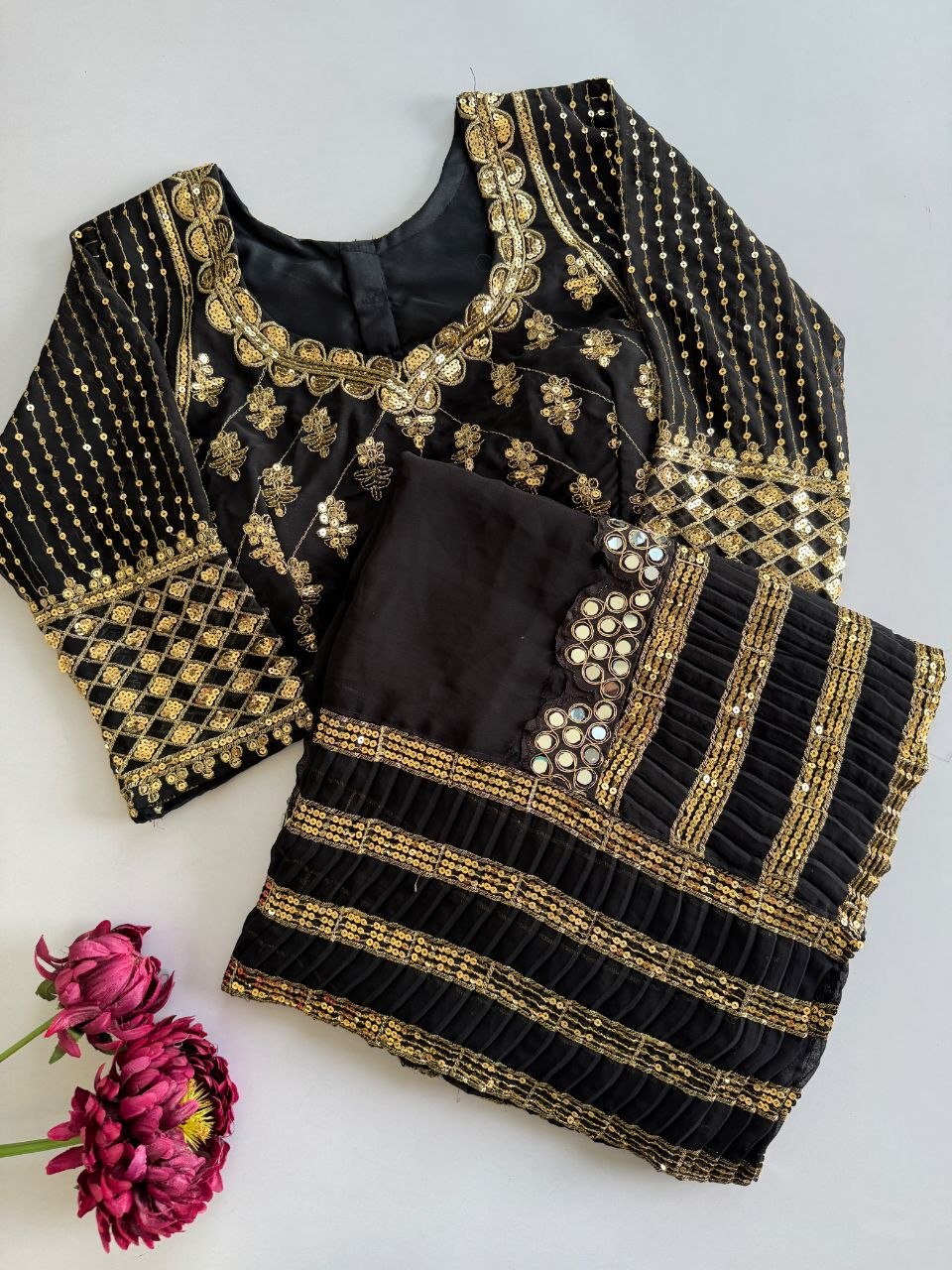 NEW BOLLYWOOD KARISHMA TANNA SUPERHIT DESIGN LAUNCHING SEQUINS CRUSH PLEATED SAREE