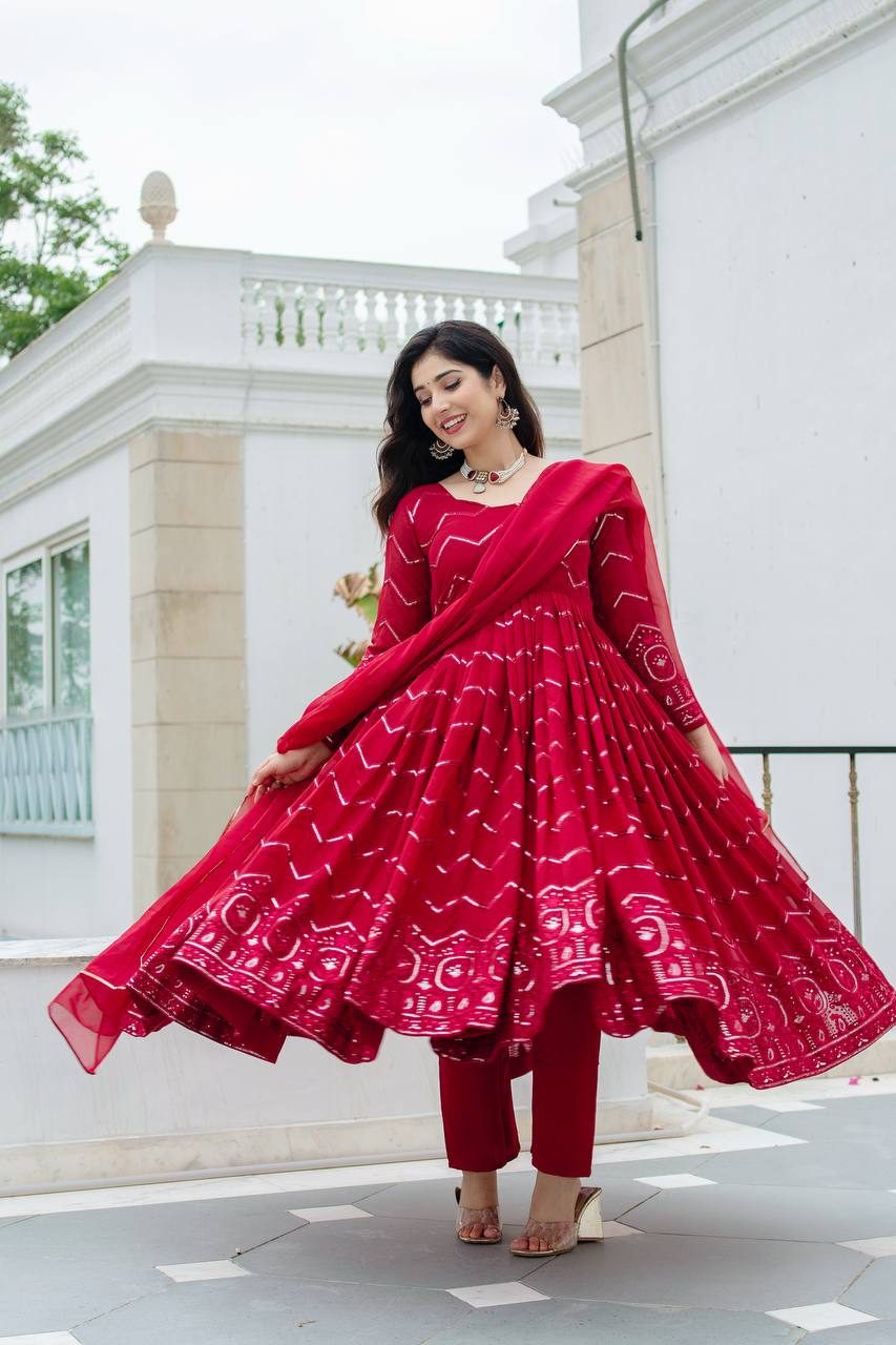 PREMIUM-FERTIGANZUG-SET AUS ANARKALI