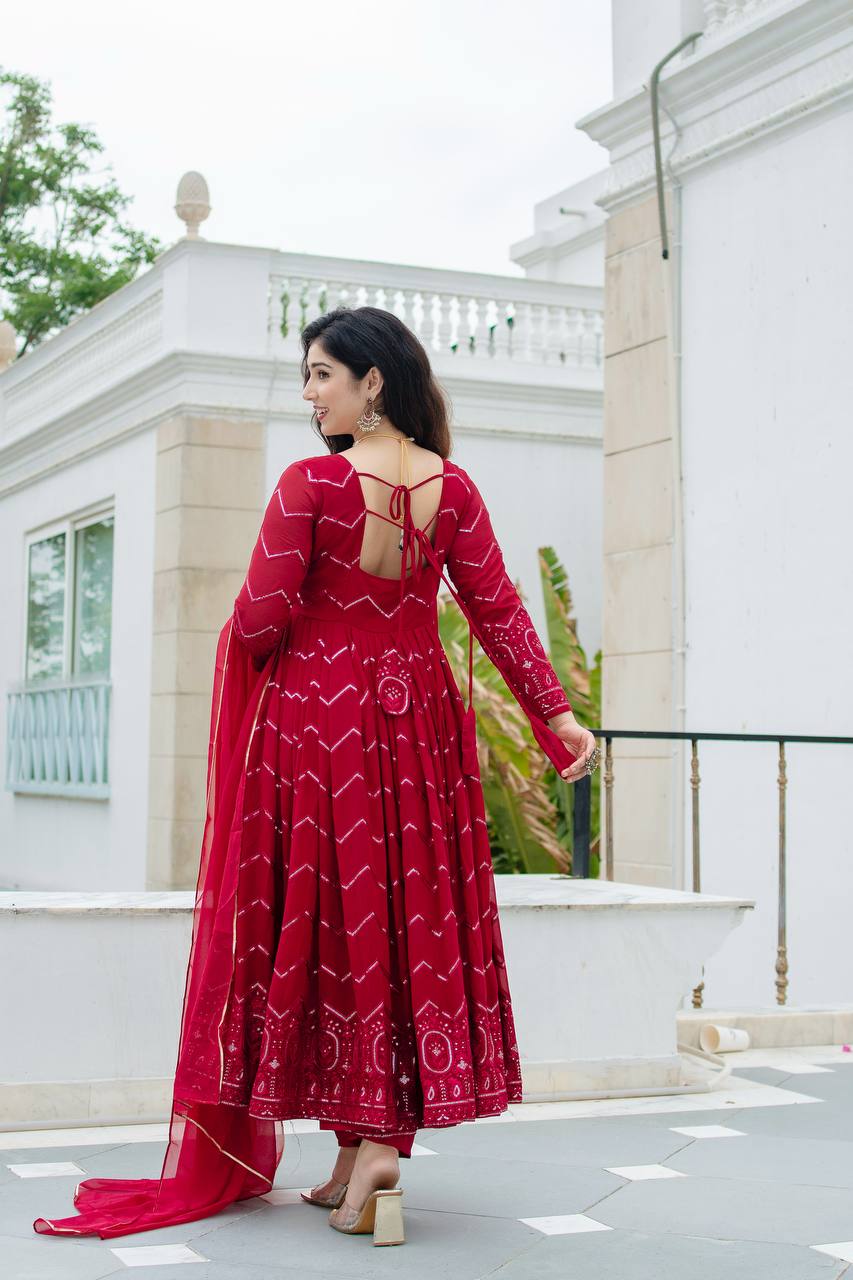 PREMIUM-FERTIGANZUG-SET AUS ANARKALI