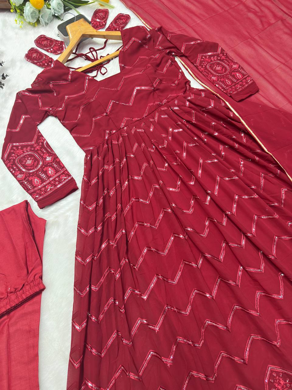 PREMIUM-FERTIGANZUG-SET AUS ANARKALI
