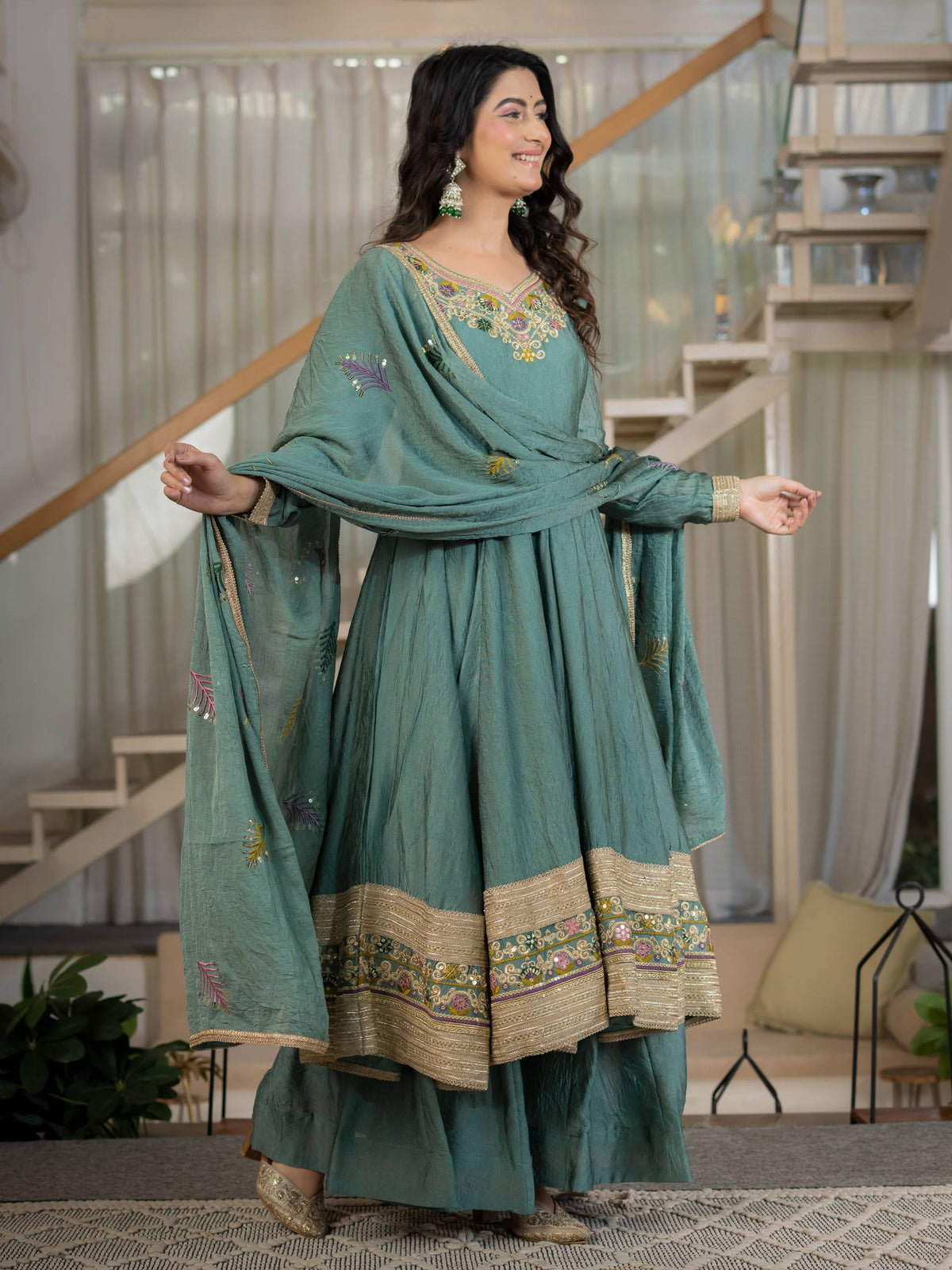 Presenting New Đěsigner Anarkali Suit In New Fancy Style
