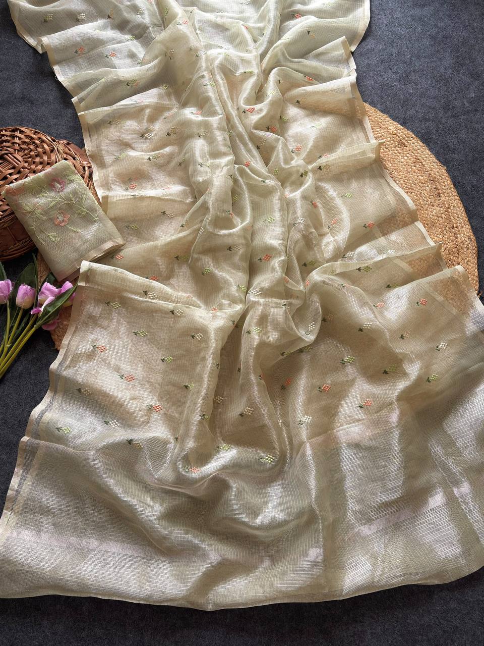 Superb Soft Kota doriya fabric with zari chex fabric saree