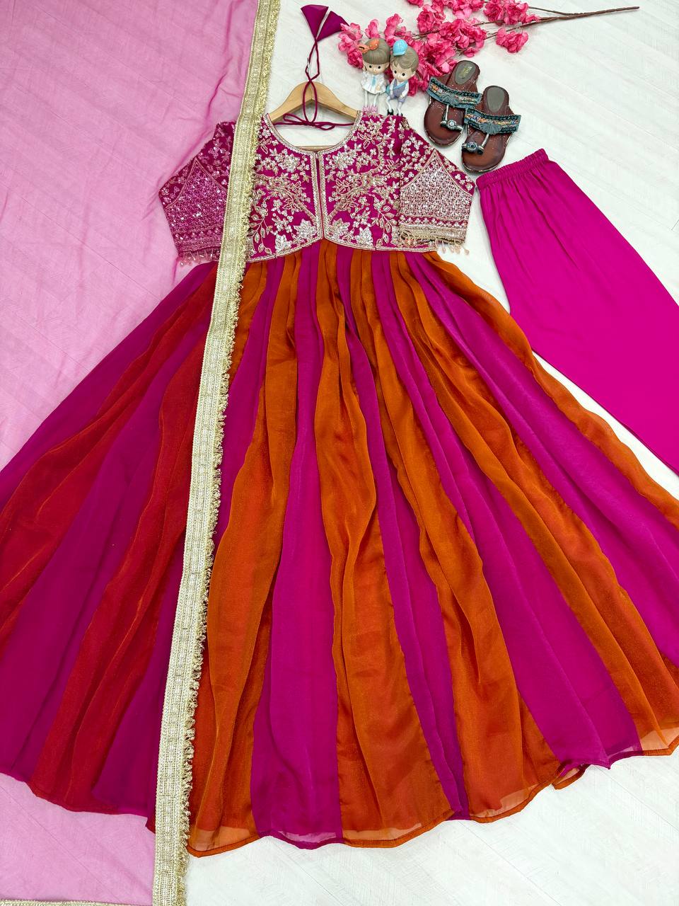 PREMIUM-FERTIGANZUG-SET AUS ANARKALI